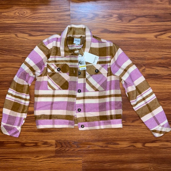 Kensie Jackets & Blazers - NWT Kensie Cropped Plaid Shacket
